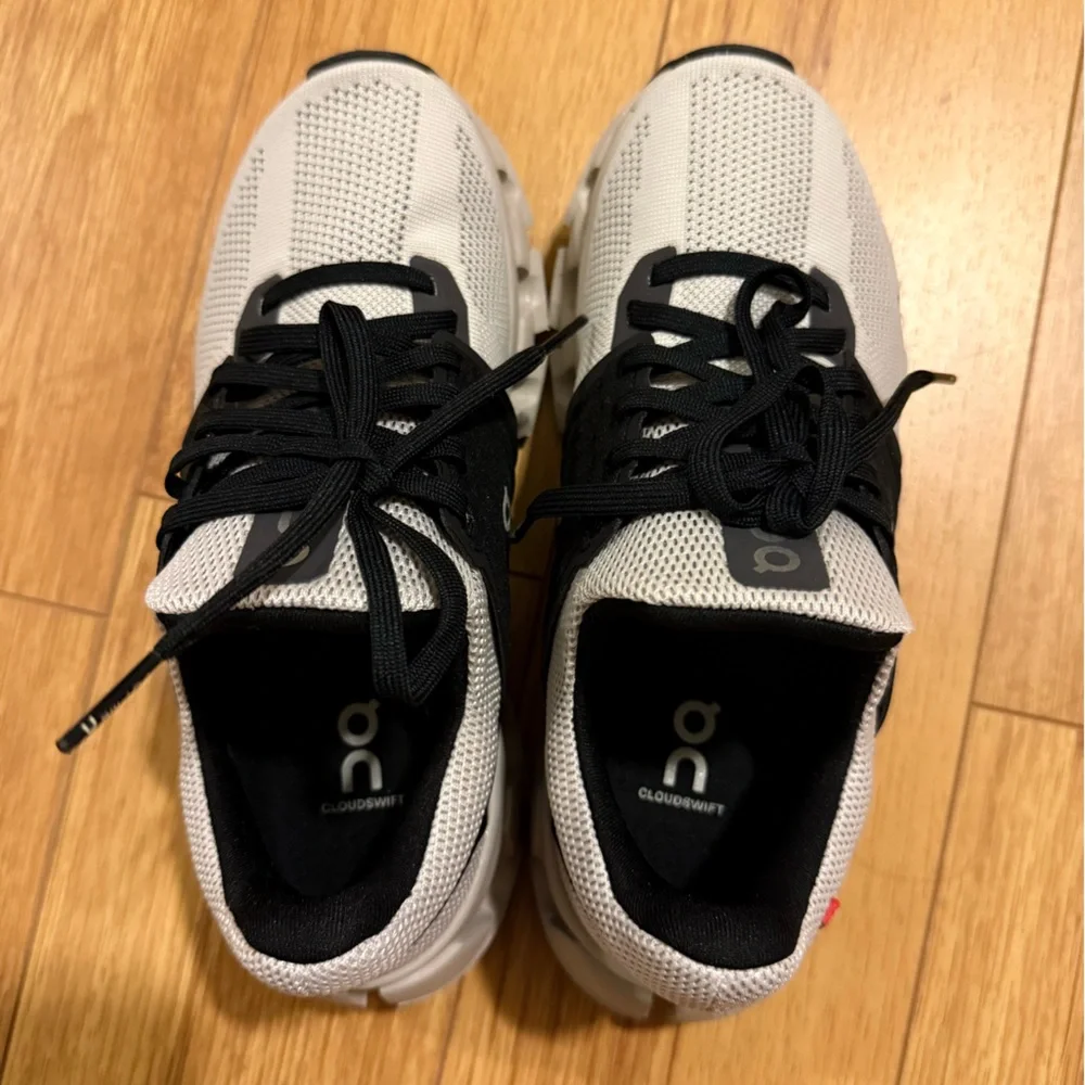 On Running Women's Black and White Running Shoes - Picture 4 of 4